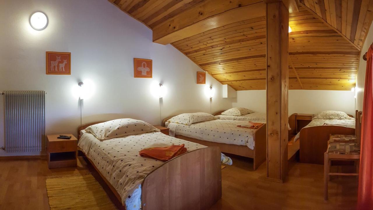 Rooms With Shared Kitchen Zver, Great For Hikers Hudajuzna 外观 照片